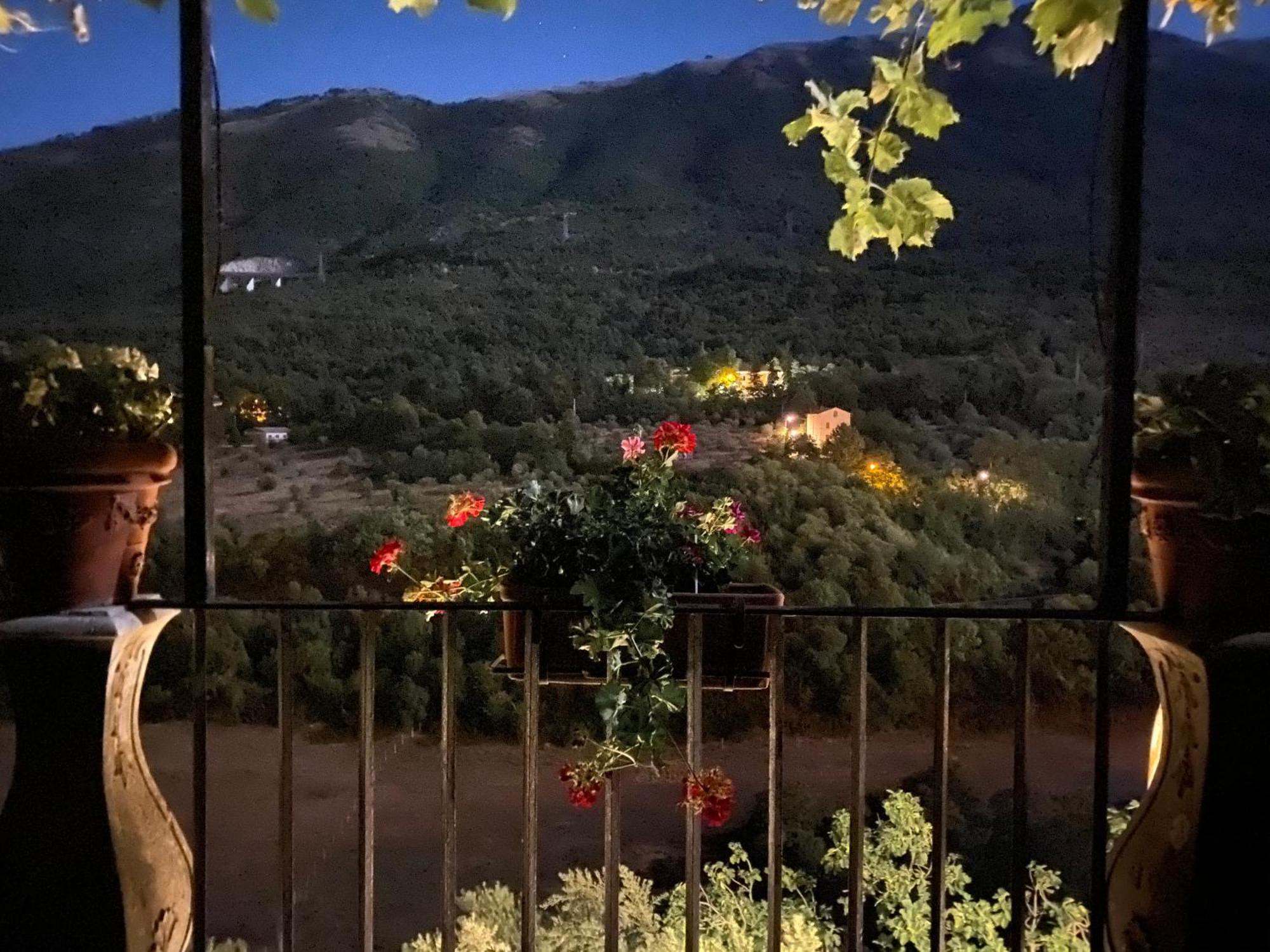 Bed and Breakfast Il Giardinetto Di Pettorano Pettorano sul Gizio Esterno foto